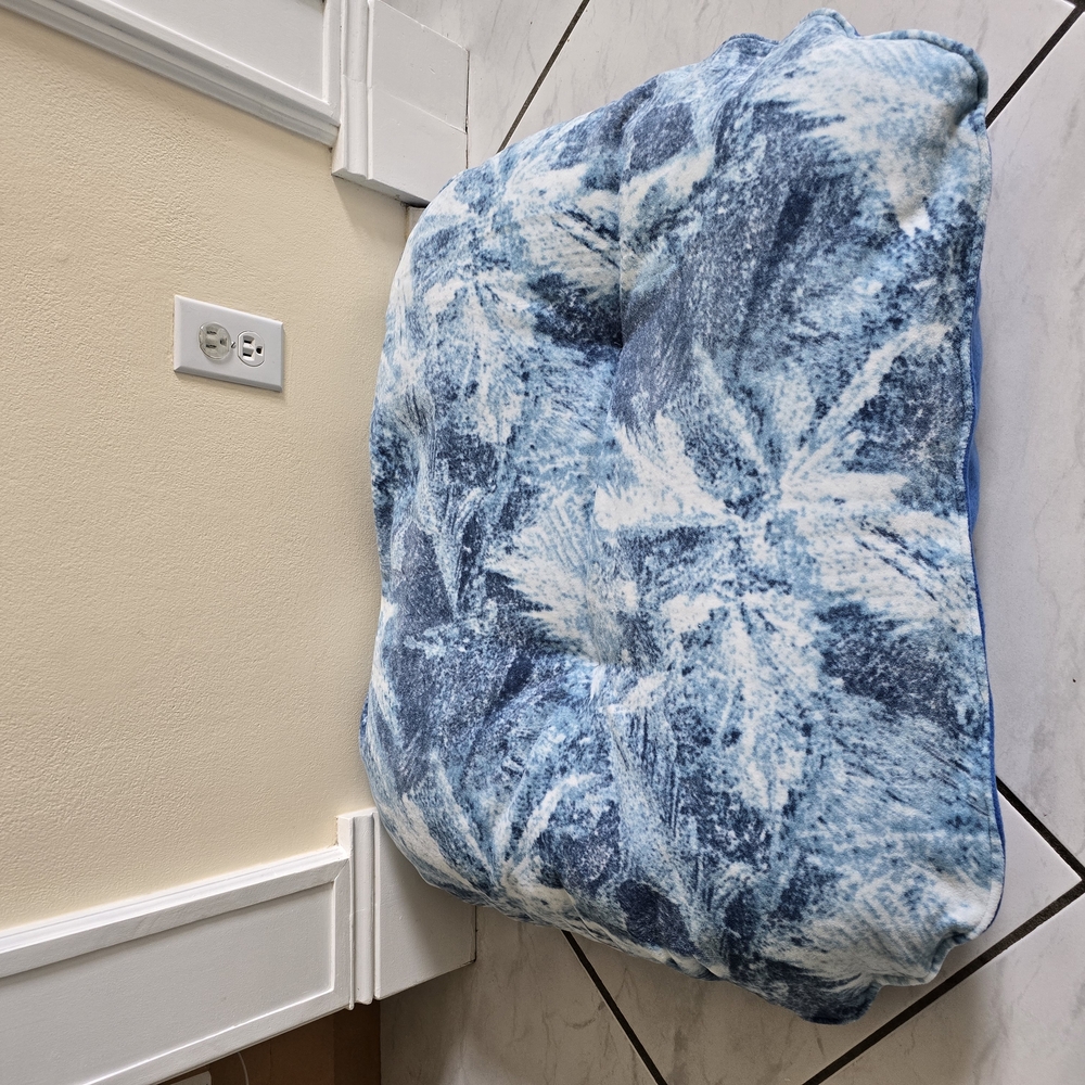 Dog Bed New Blue Palm Leaf Cushion Handmade 33x29 Inches